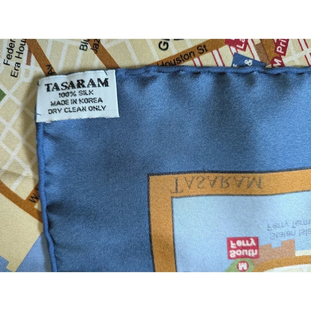TASARAM Scarf Women Silk NYC Map Manhattan Brooklyn Travel Souvenir Urban City